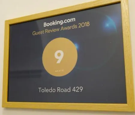 Toledo Road 429 بيت ضيافة 3*