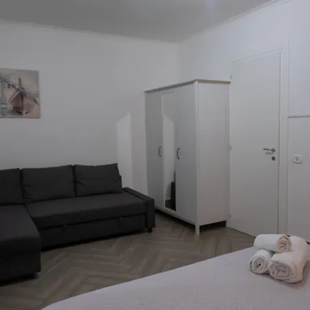 بيت ضيافة Toledo Road 429