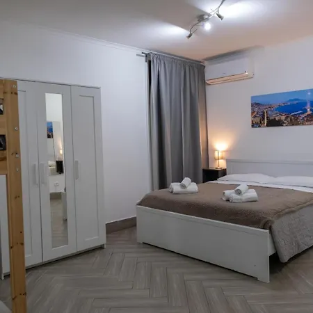 بيت ضيافة Toledo Road 429 نابولي