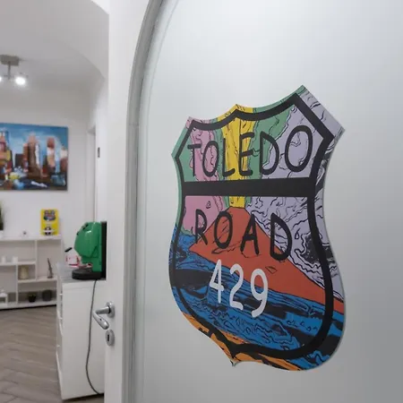 Toledo Road 429 招待所 3*