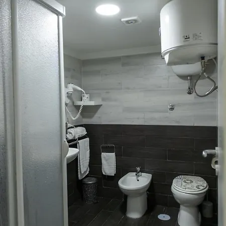 Toledo Road 429 3* Napels